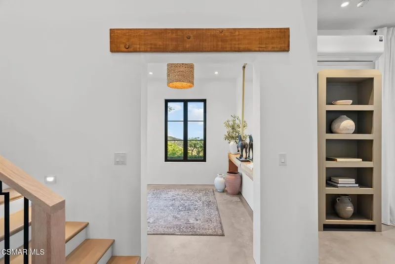 33235 Mulholland Highway, Malibu, CA 90265, Malibu, California, United States. - Photo 59