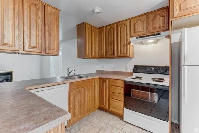 888 W ROCKHILL POINT CV, Taylorsville, UT 84123, Murray, Utah, United States. - Photo 24