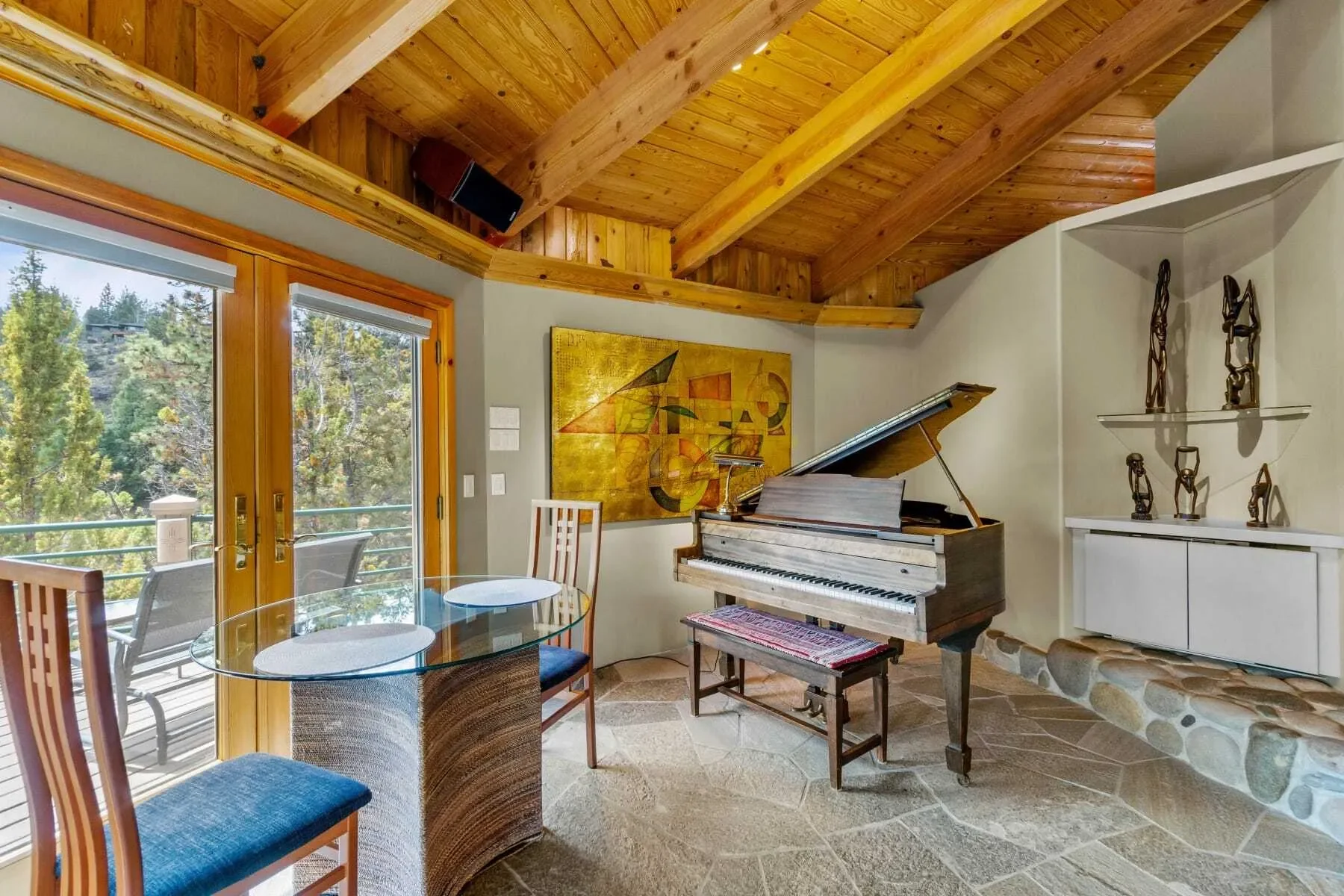 683 NW Silver Buckle Road , Bend, OR 97703, Bend, Oregon, United States. - Photo 9