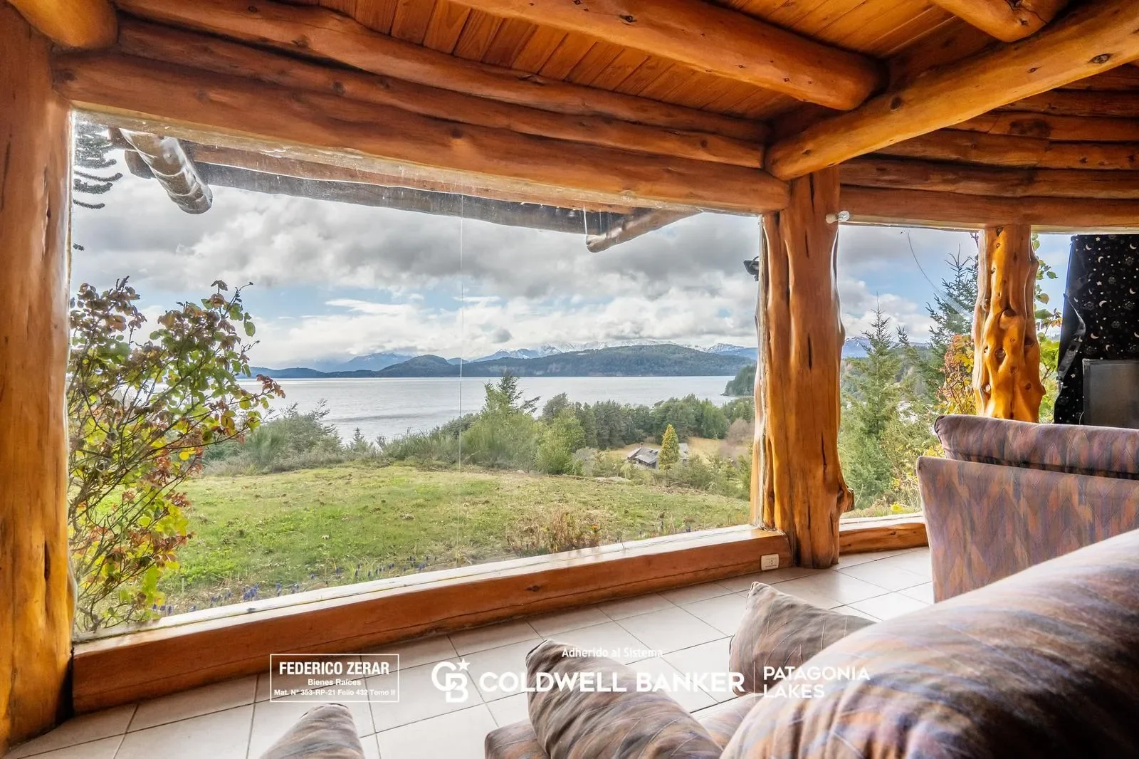 VENTA - Exclusiva casa de  5 dormitorios, 4 baños en barrio del Golf, Llao Llao, Bariloche, Bariloche, Villa Llao Llao, Río Negro, Argentina. - Photo 4