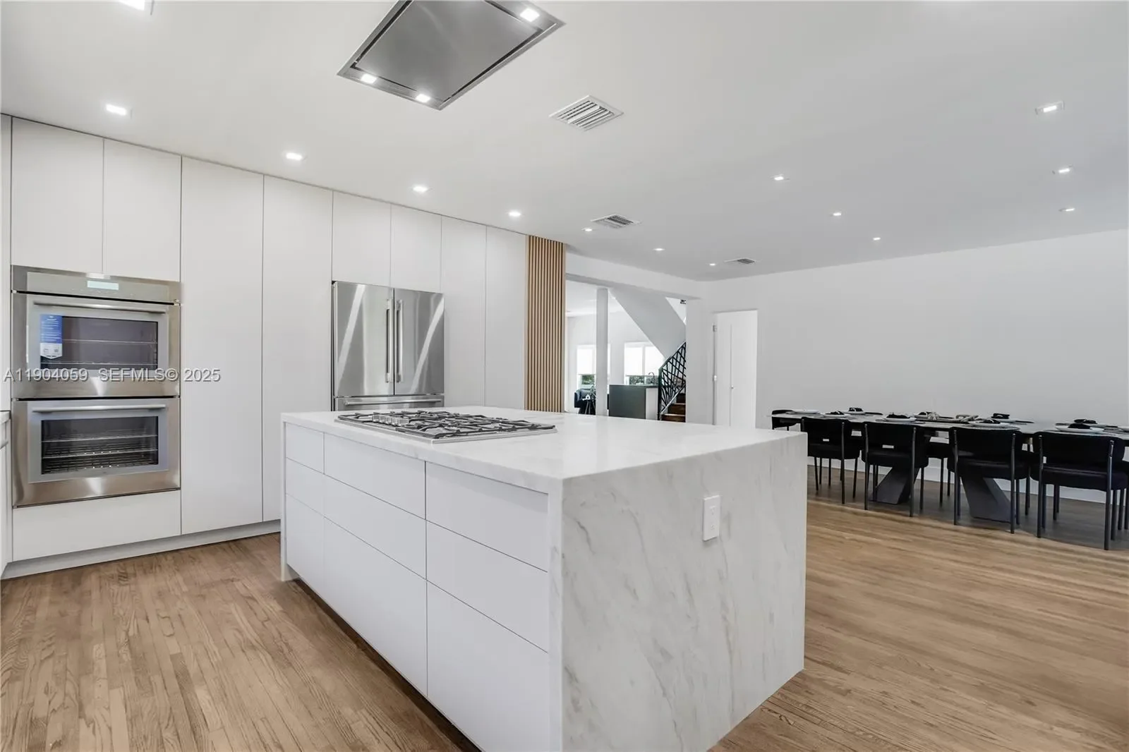 8851 Froude Ave, Bal Harbour, Florida, United States. - Photo 11