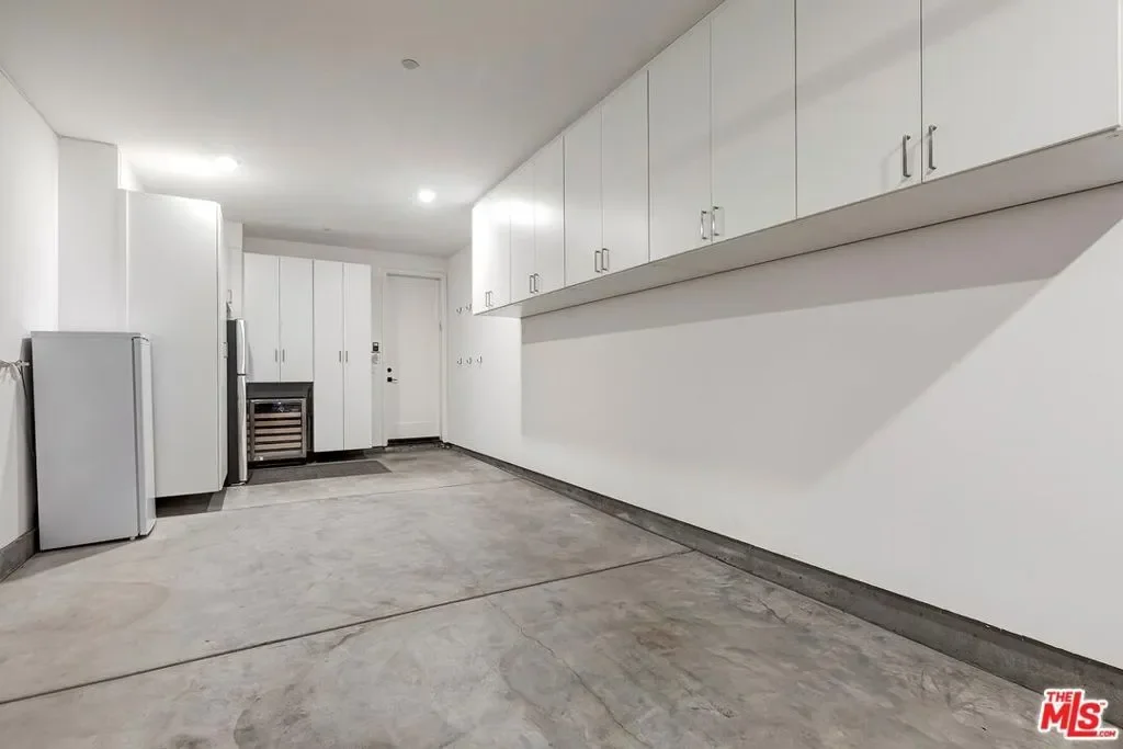 1467 Cardiff Avenue, Los Angeles, California, United States. - Photo 5