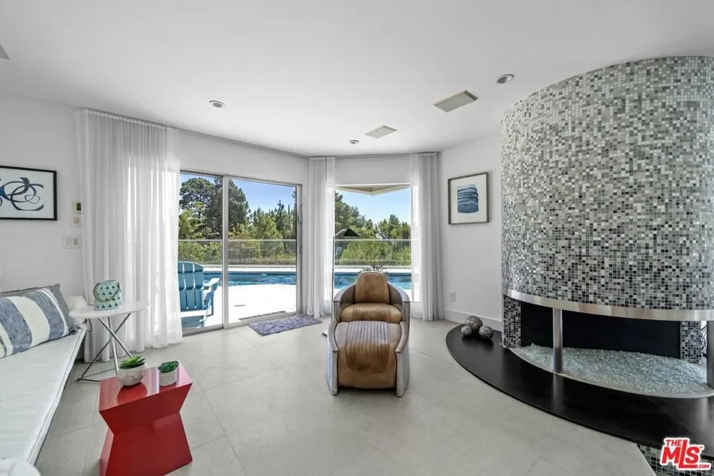 Gallery photo 10
