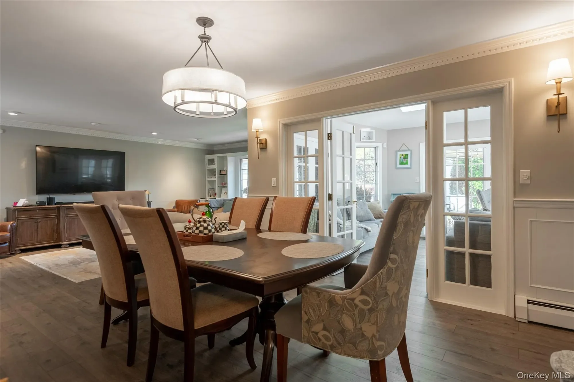11 Foster Lane , Westbury, NY 11590, Salisbury, New York, United States. - Photo 2