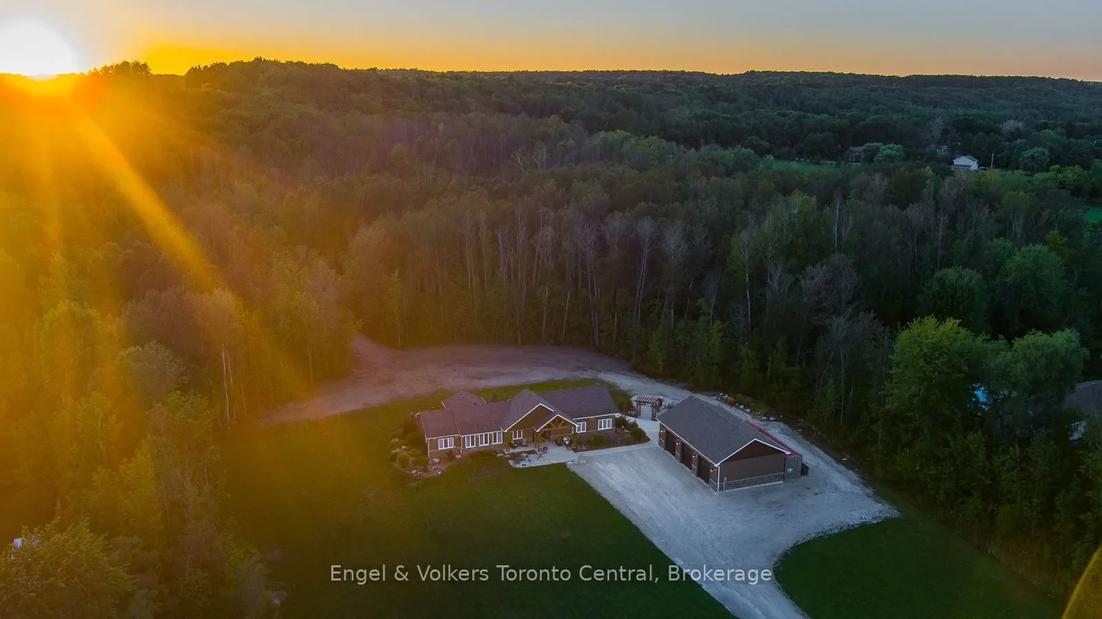 242 SOMERS Street, Owen Sound, Ontario, Canada. - Photo 45