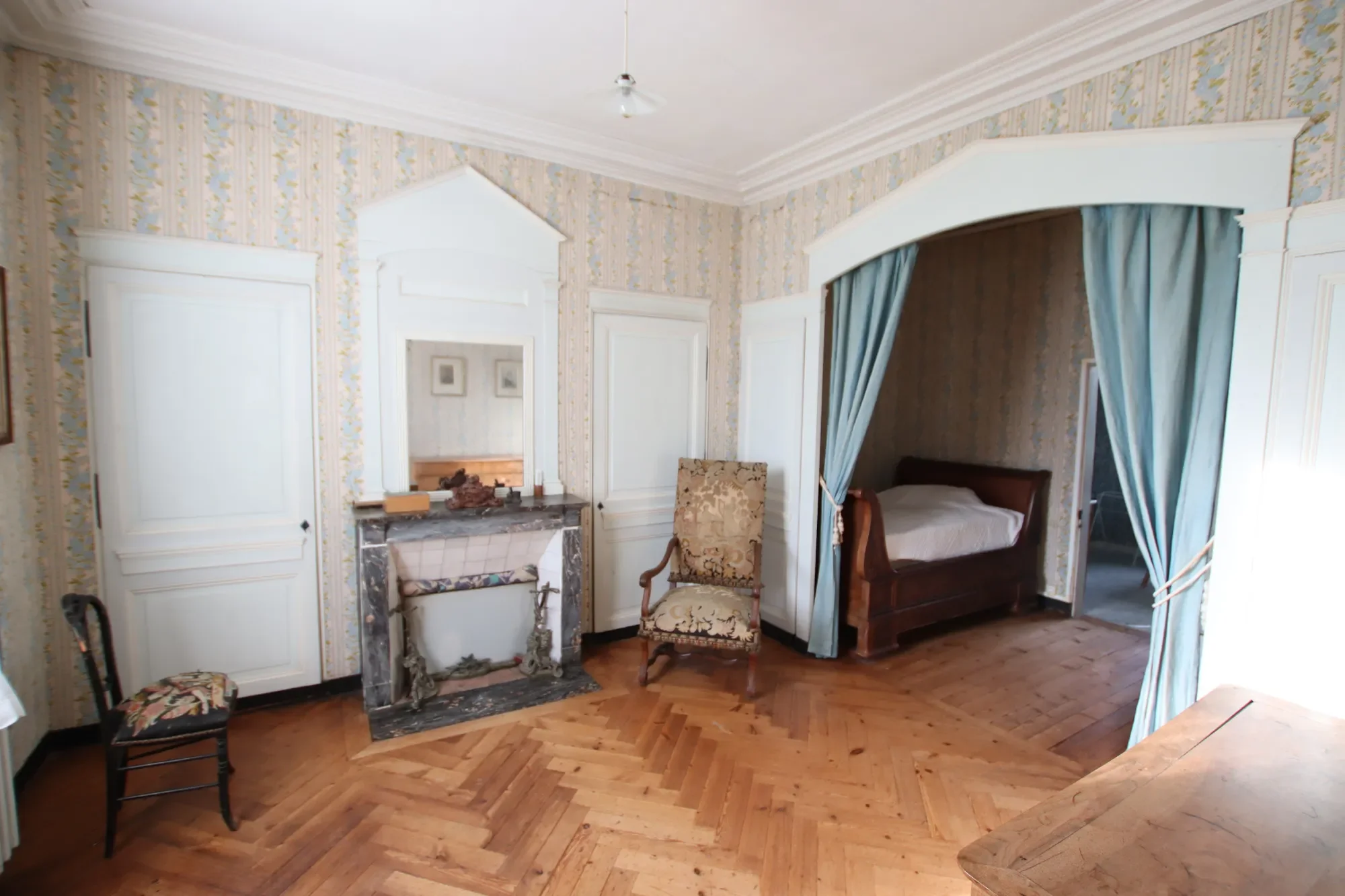 Veules-les-Roses, Normandy, France. - Photo 15