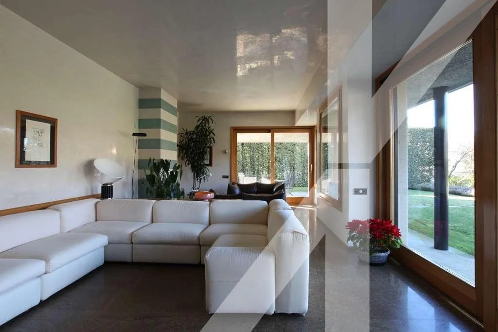 Gallery photo 1