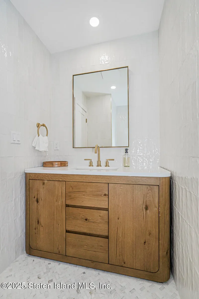 645 Carroll Street, New York, New York, United States. - Photo 13