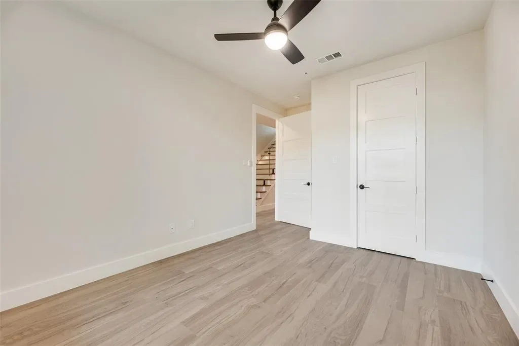 1121 Muncie Avenue, Dallas, Texas, United States. - Photo 31