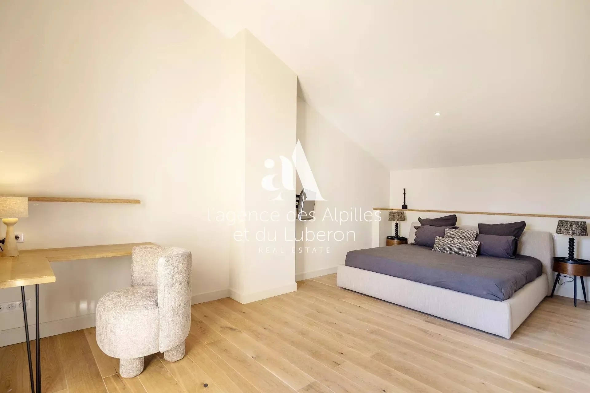 Gallery photo 12