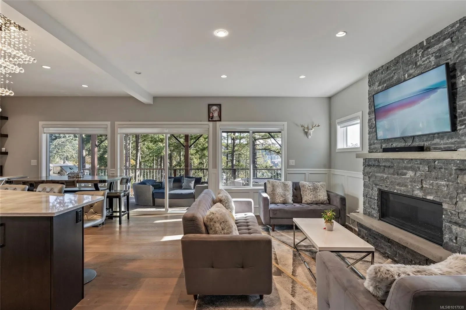 25 Tuzo Crt, View Royal, British Columbia, Canada. - Photo 4