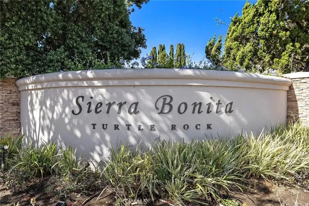 5392 Sierra Roja Road, Irvine, California, United States. - Photo 45