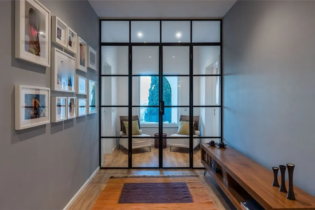 Gallery photo 3