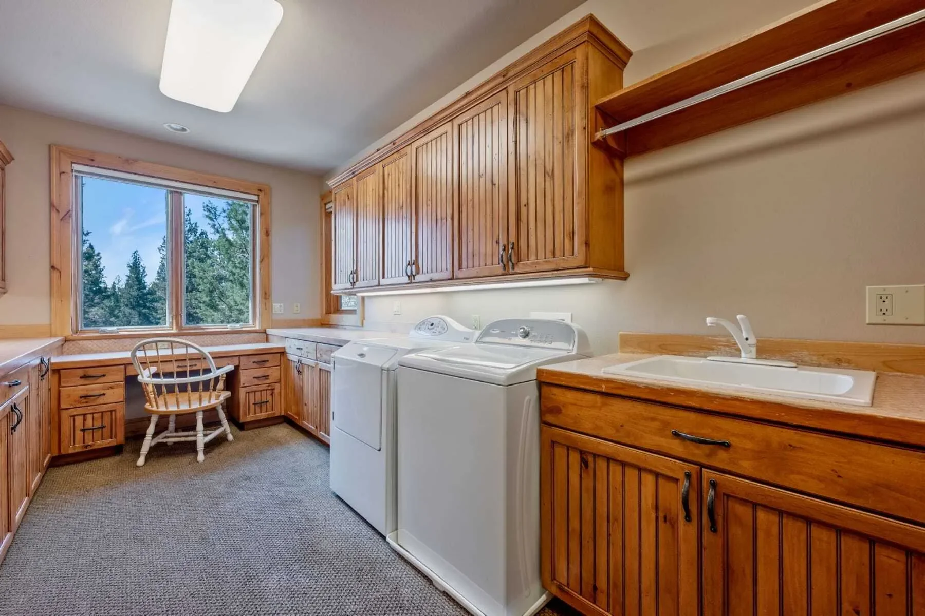 16921 Lady Caroline Drive , Sisters, OR 97759, Sisters, Oregon, United States. - Photo 37