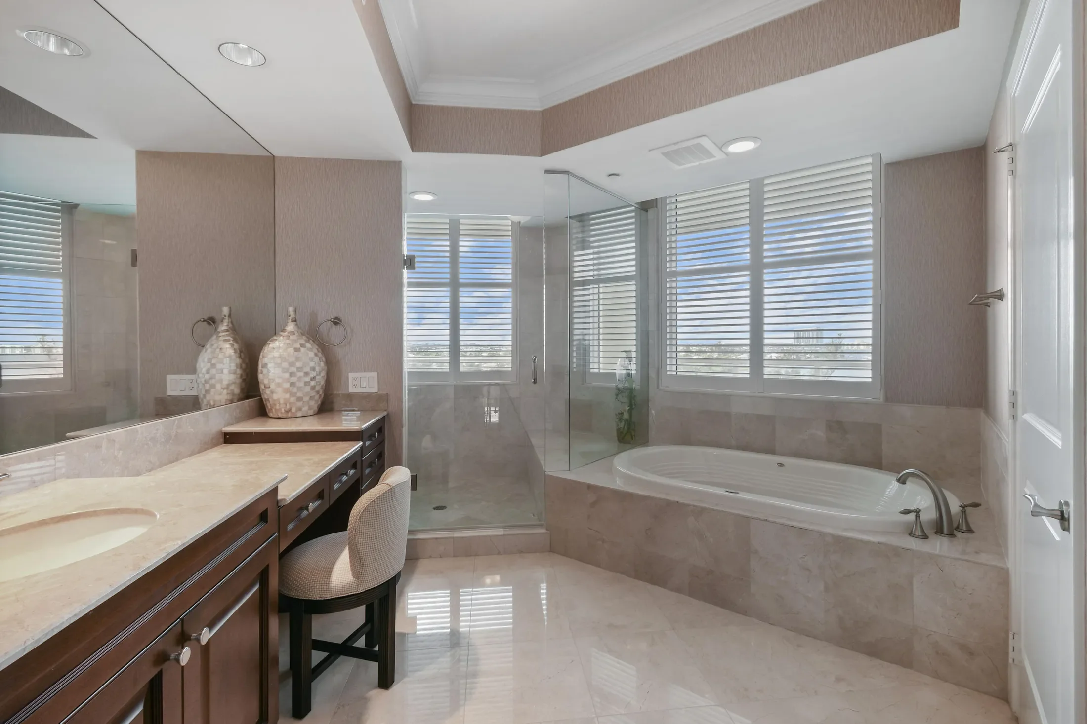 5050 N Ocean Drive 703, Riviera Beach, Florida, United States. - Photo 11