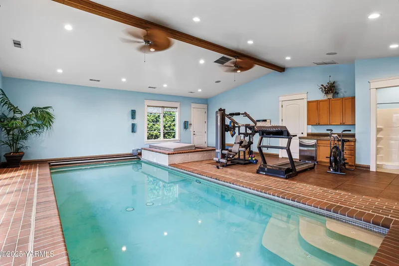 305 Mountain Shadows Pl, Yakima, WA, 98908, USA, Yakima, Washington, United States. - Photo 11