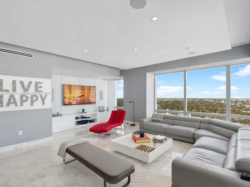 1425 Brickell Ave 52BC, Miami, Florida, United States. - Photo 3