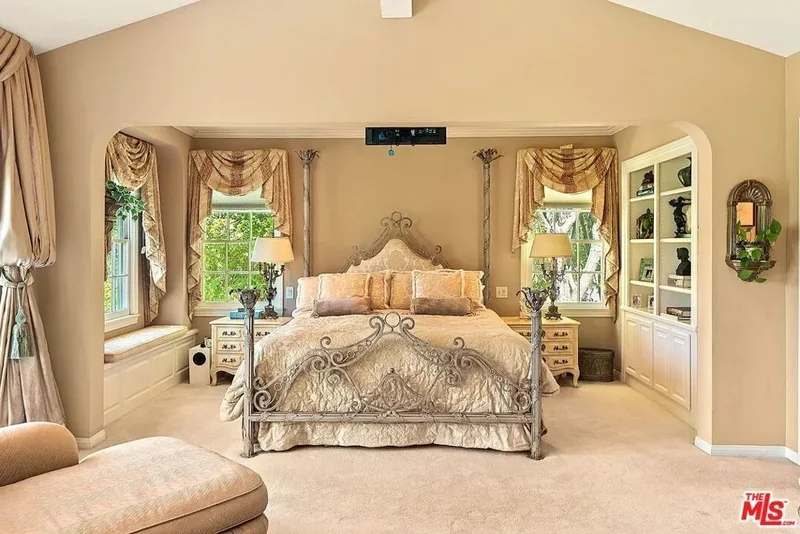 3541 Westfall Drive, Los Angeles, California, United States. - Photo 16