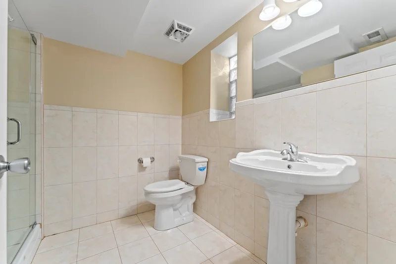 5533 LINCOLN Avenue, Morton Grove, Illinois, United States. - Photo 5