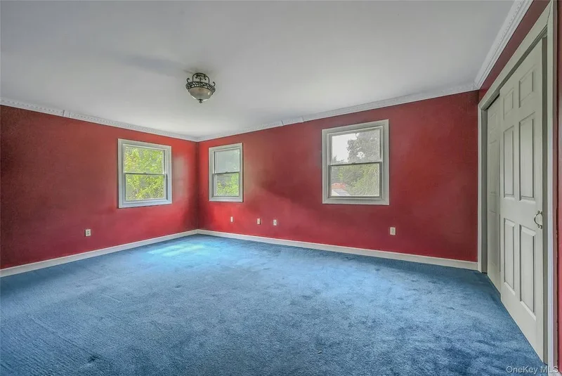 4 Skunk Hollow Road, Halesite, New York, United States. - Photo 31