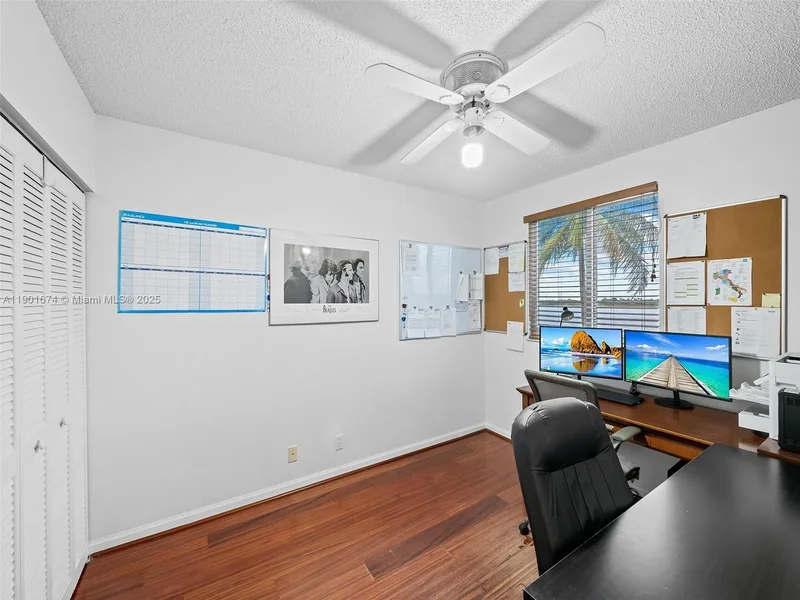 1206 Falls Blvd, Weston, Florida, United States. - Photo 42