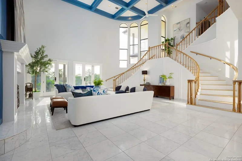 625 Paseo Canada Street, San Antonio, Texas, United States. - Photo 2