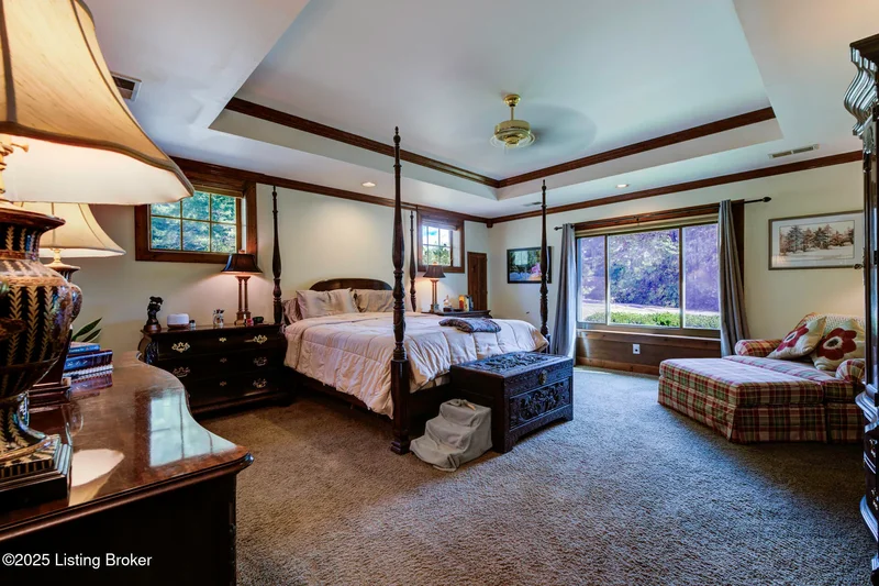 9400 Floydsburg Rd, Louisville, KY 40245, Watterson Park, Kentucky, United States. - Photo 15