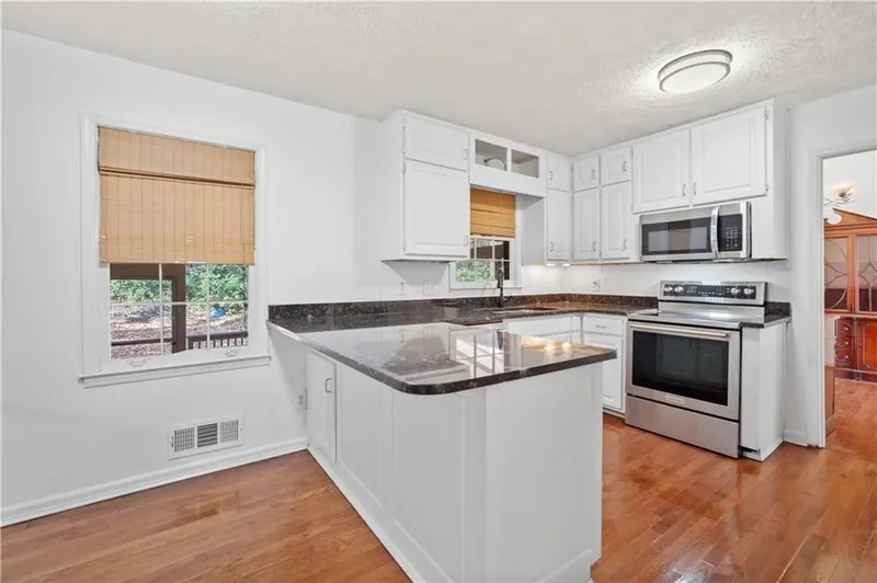 4955 Springfield Drive, Atlanta, GA 30338, Dunwoody, Georgia, United States. - Photo 11