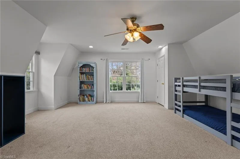 124 Beverly Place, Greensboro, NC 27403, Greensboro, North Carolina, United States. - Photo 35