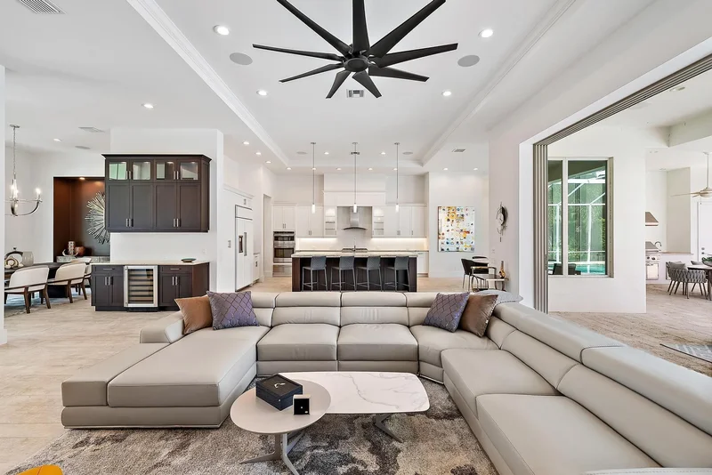 Single Family Residence in West Palm Beach