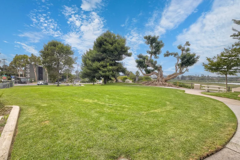 543 Laguna Drive , Carlsbad, CA 92008, Carlsbad, California, United States. - Photo 16