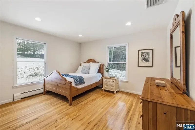 117 Van Riper Lane, Woodcliff Lake, NJ 07677, Woodcliff Lake, New Jersey, United States. - Photo 11