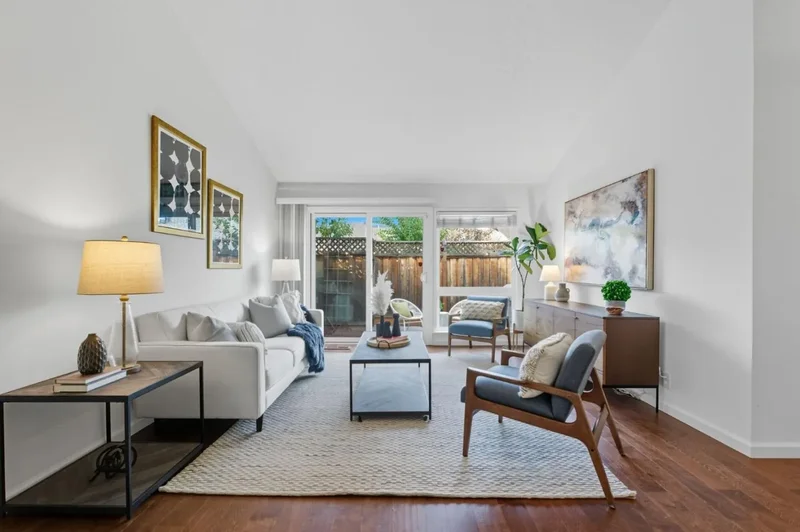 1375 Pinehurst Square, San Jose, California, United States. - Photo 2