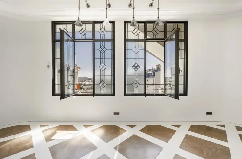 Neuilly sur Seine, Neuilly-sur-Seine, Île-de-France, France. - Photo 16