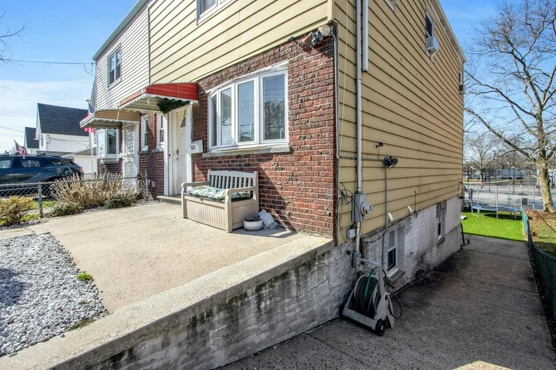 837 Swinton Avenue, New York, New York, United States. - Photo 3