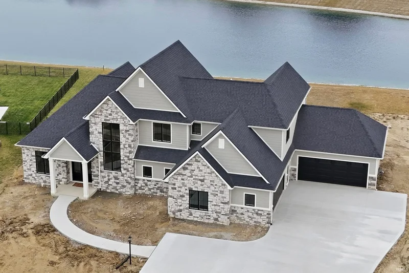 4 Bedrooms Single Family Detached
