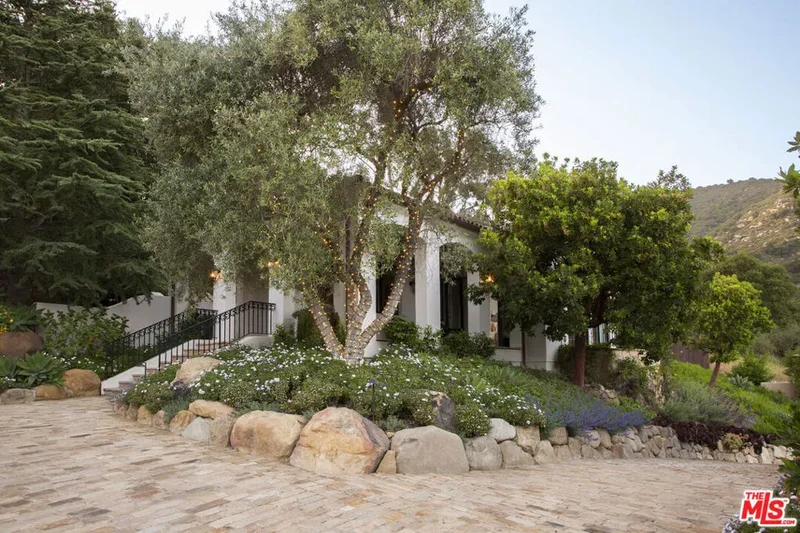 1196 E Mountain Drive, Montecito, California, United States. - Photo 37