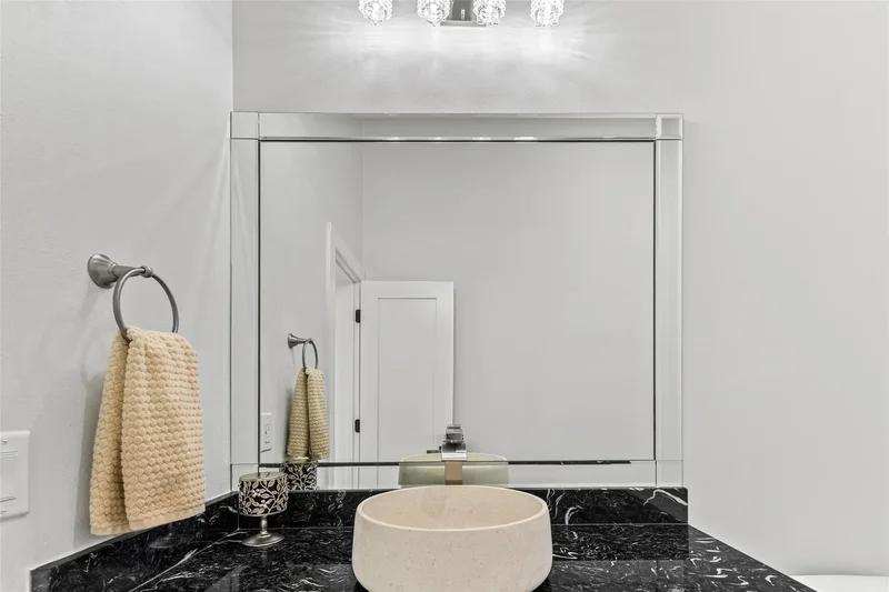 14002 Woodthorpe Lane, Houston, Texas, United States. - Photo 16