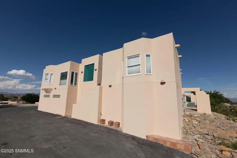 1291 Vista Del Monte, Las Cruces, NM 88007, Las Cruces, New Mexico, United States. - Photo 7