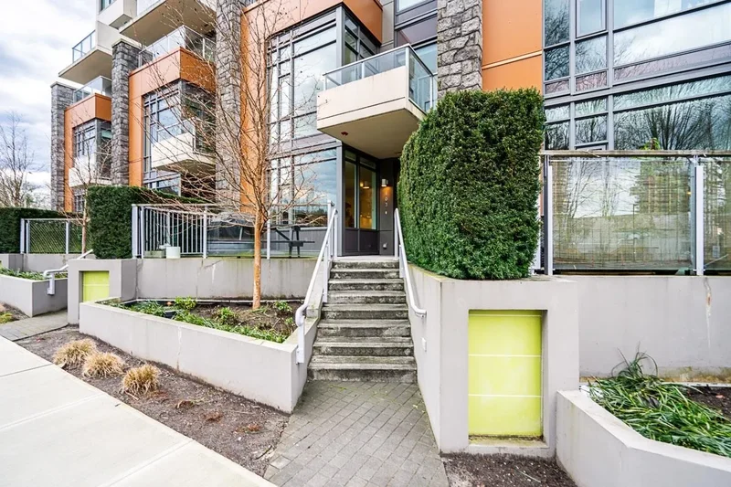 680 Seylynn Crescent 103, North Vancouver, British Columbia, Canada. - Photo 27