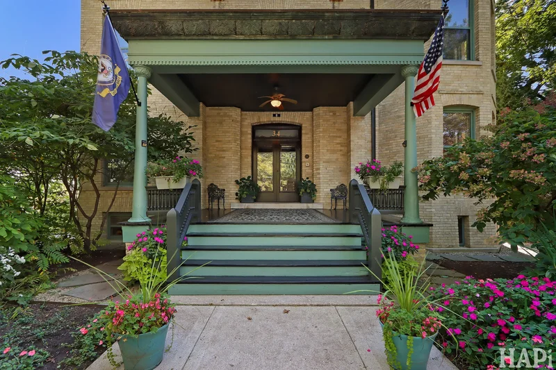34 Logan Loop , Highland Park, IL 60035, Highland Park, Illinois, United States. - Photo 43