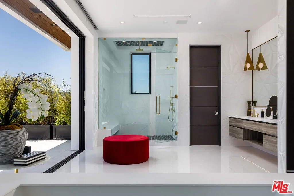 1475 Bel Air Road, Los Angeles, California, United States. - Photo 35