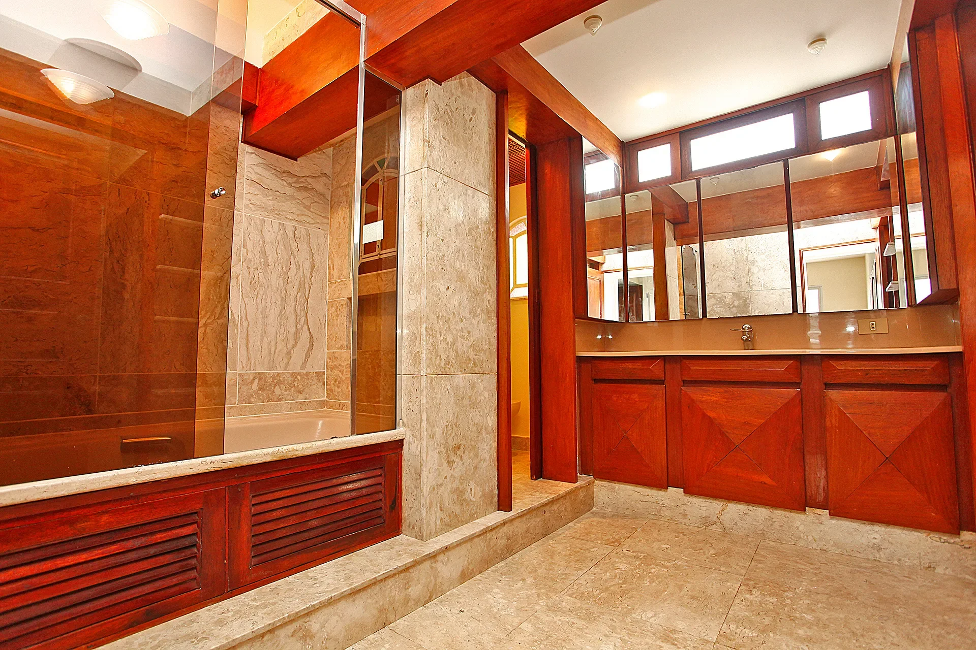 Gallery photo 5