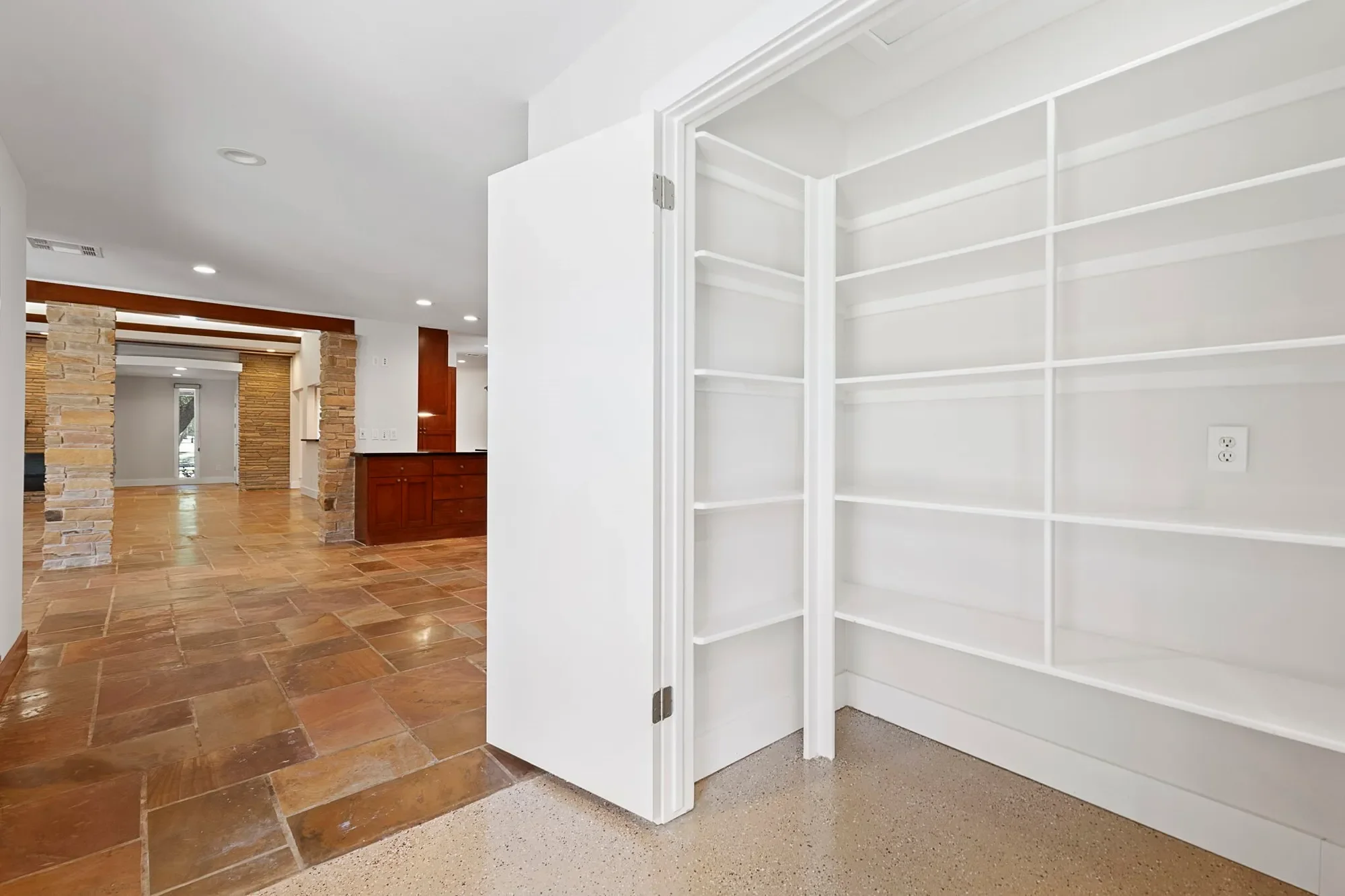 3322 N Braeswood Boulevard, Houston, TX 77025, Houston, Texas, United States. - Photo 22