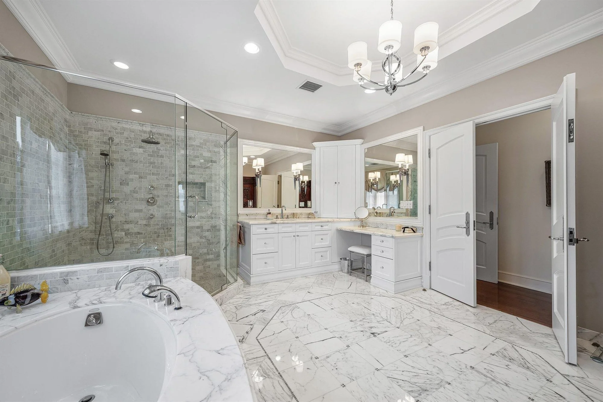 242 Wells Road, Palm Beach, Florida, United States. - Photo 6