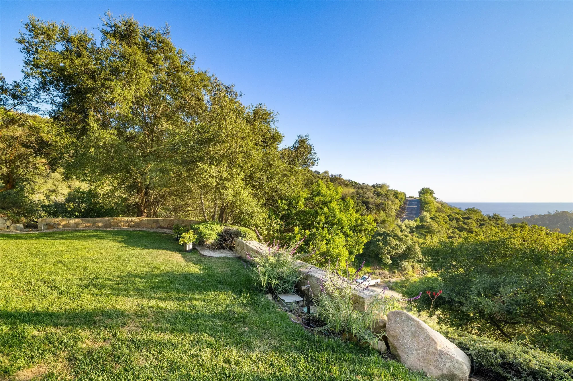 892 Toro Canyon Road, Carpinteria, California, United States. - Photo 7