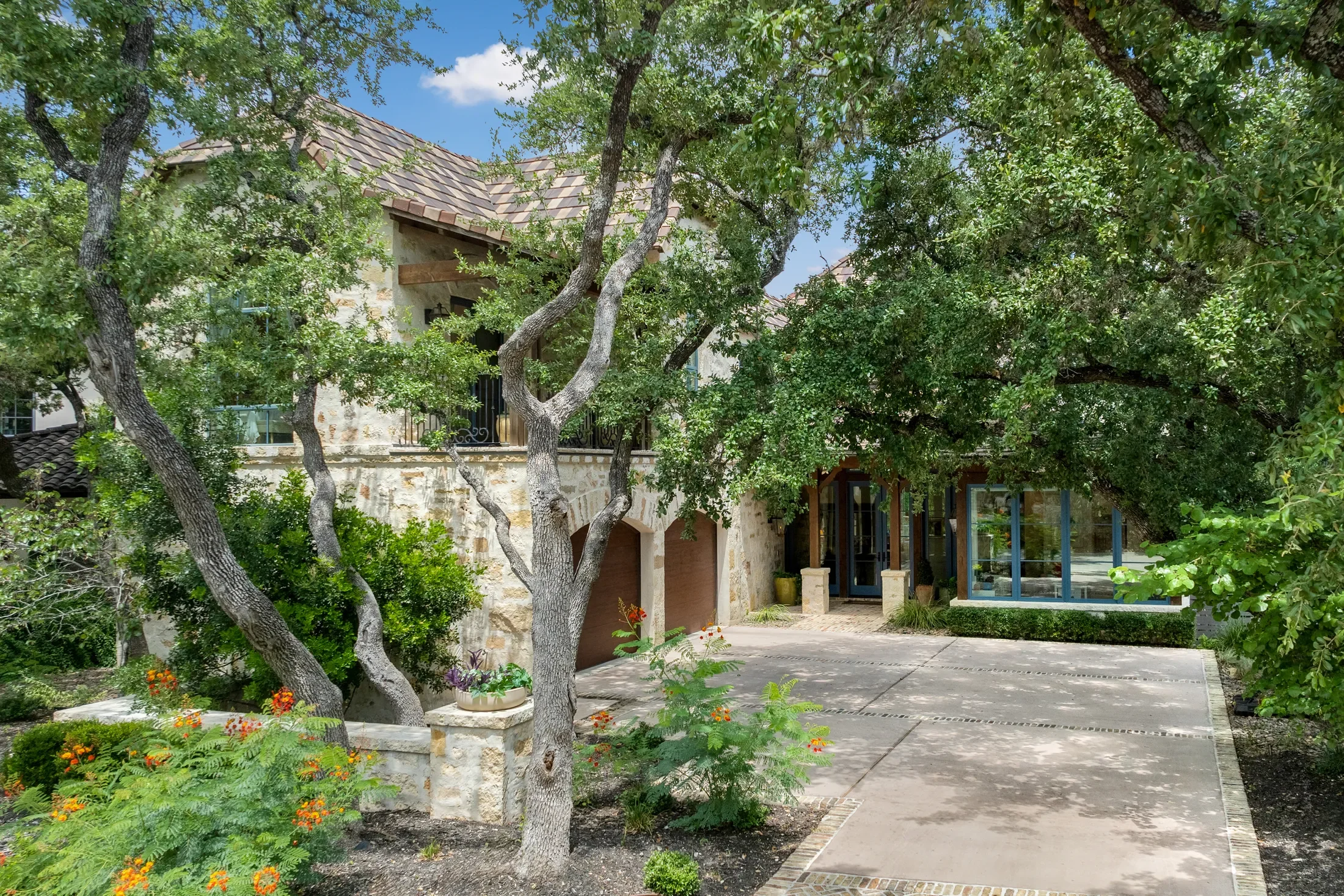 107 Umbria , San Antonio, TX 78230, San Antonio, Texas, United States. - Photo 16