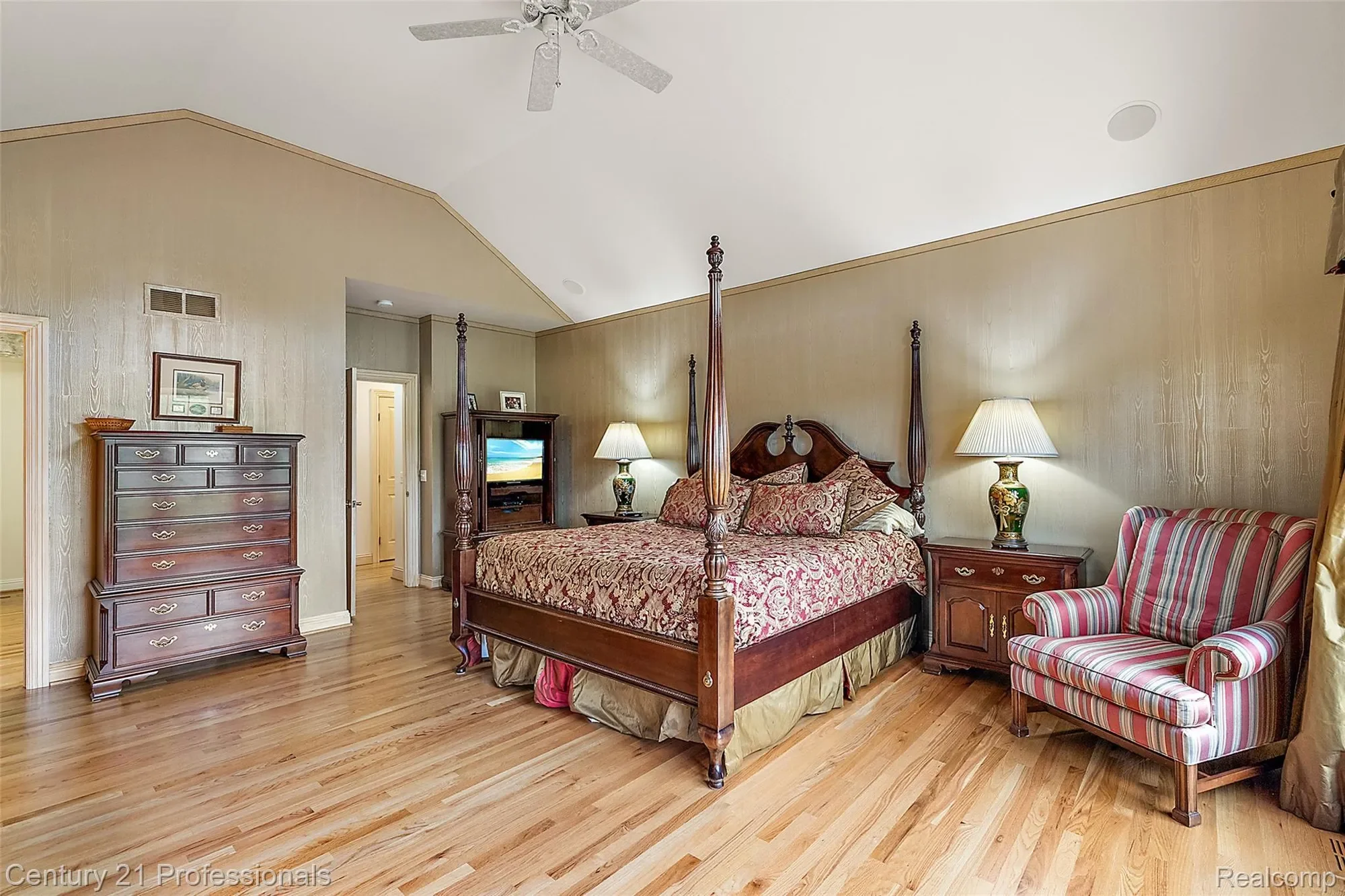 Gallery photo 11