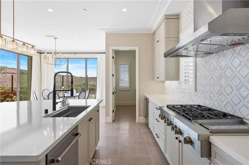163 Summerland, Irvine, California, United States. - Photo 5