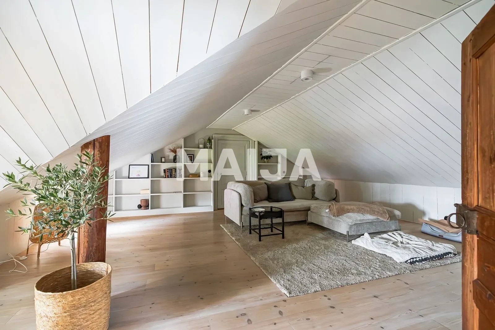 Gallery photo 9